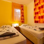 Szelidi 4*