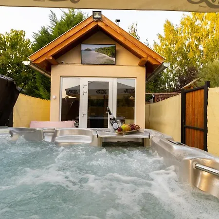 アパートホテル Szelidi ドゥナパタイ