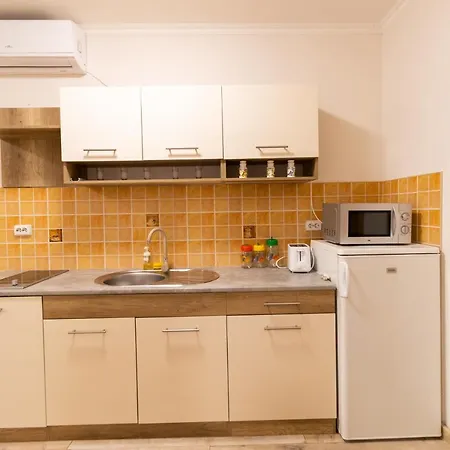 Szelidi アパートホテル 4*