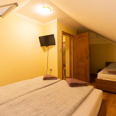 アパートホテル Szelidi