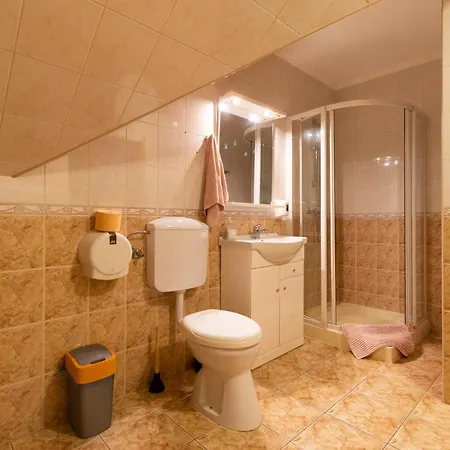 Szelidi アパートホテル ドゥナパタイ