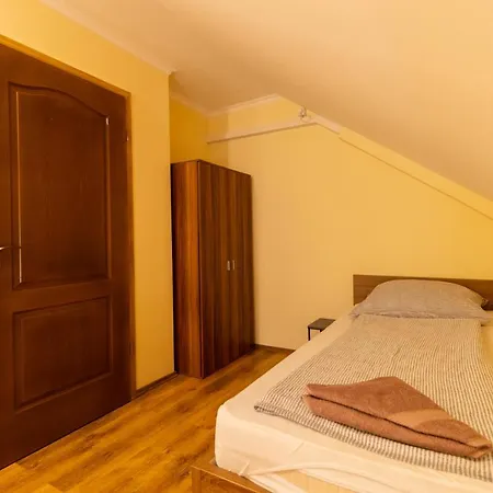 アパートホテル Szelidi