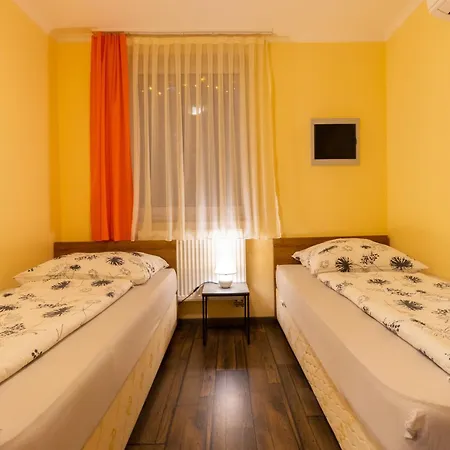 アパートホテル Szelidi 4*