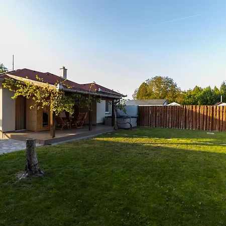 アパートホテル Szelidi