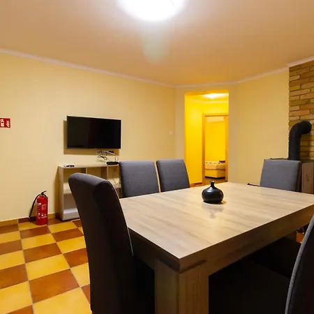 Szelidi アパートホテル ドゥナパタイ