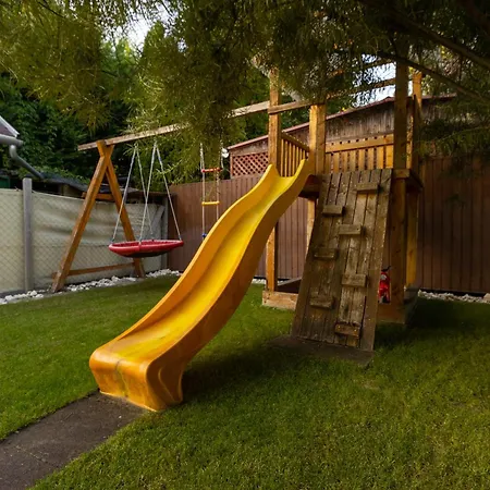 Szelidi アパートホテル 4*