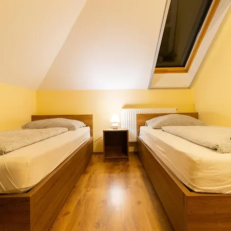 Szelidi アパートホテル