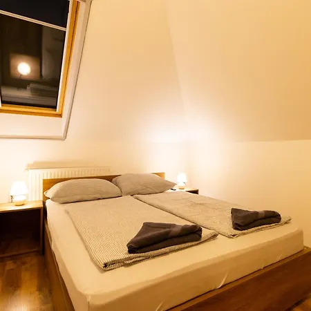 アパートホテル Szelidi