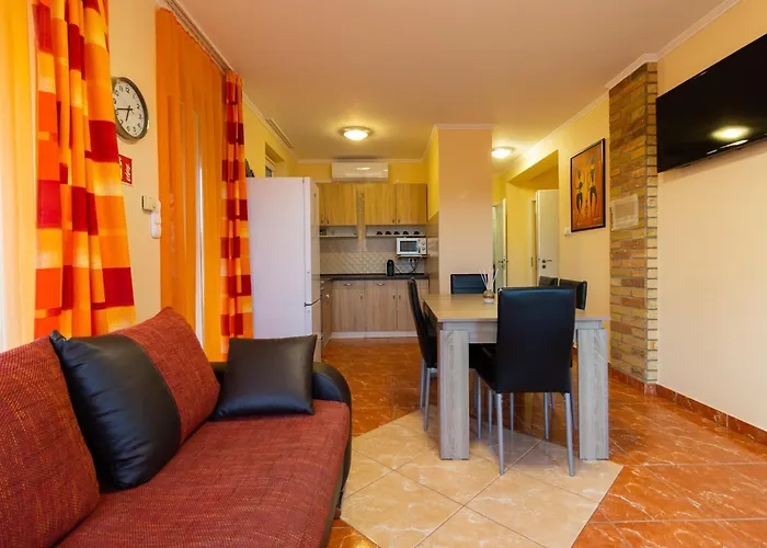 Szelidi Lägenhetshotell 4*